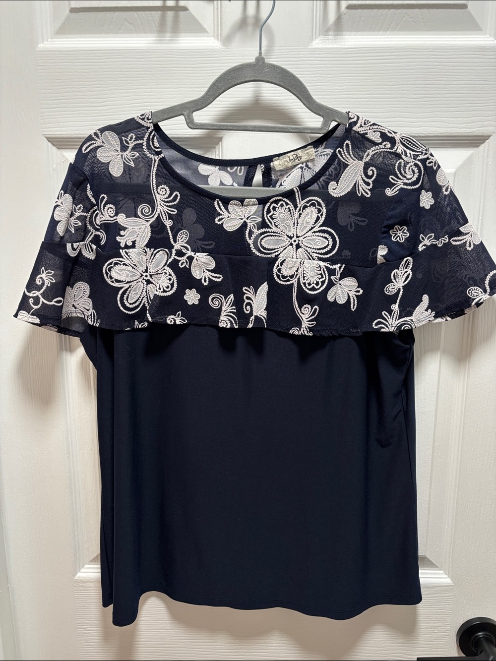 Women’s Navy Blouse with White Floral Lace Yoke 21 ptp